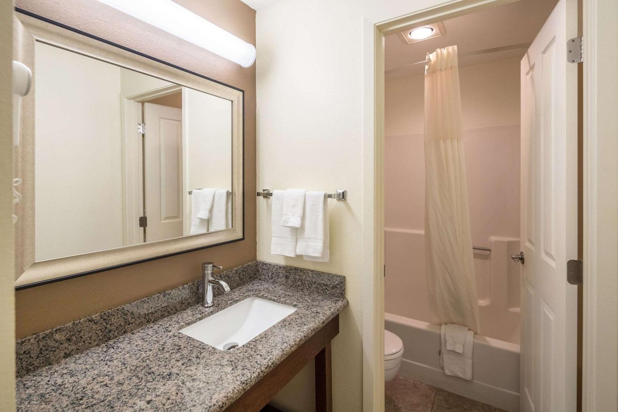 Quality Inn & Suites Coeur D'Alene Exterior foto